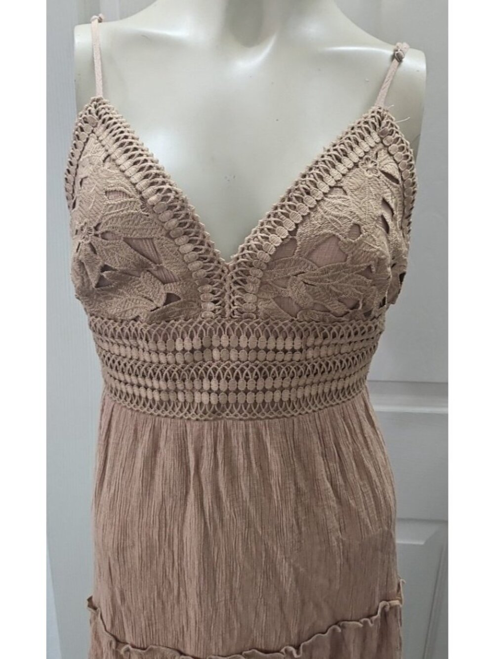 Love Tree Boho Maxi Dress L Beige Open Back Crochet Festival Beach Cottagecore - Picture 2 of 16